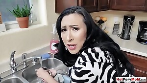 Fucking my busty MILF stepmom while she capital punishment dishes